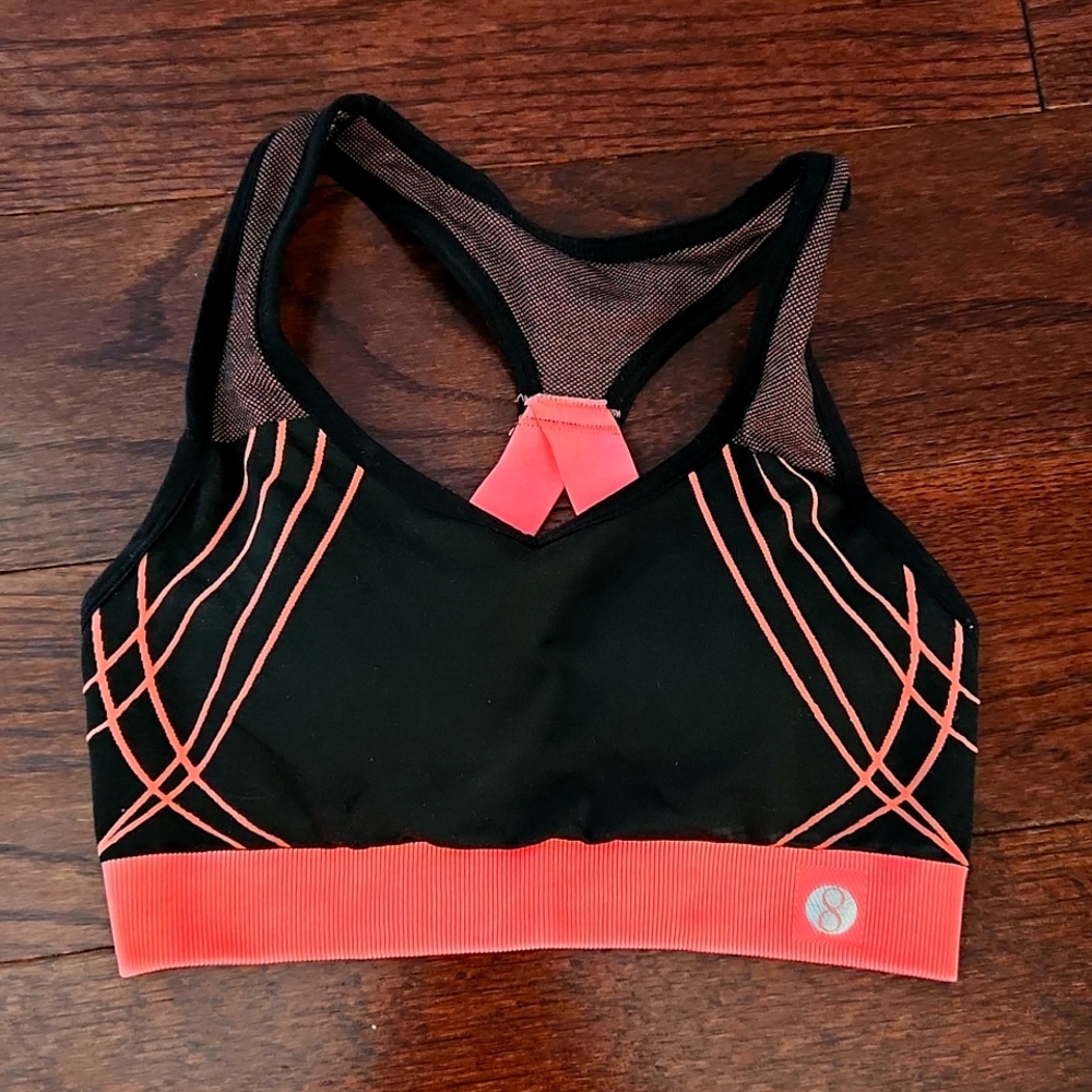 Layer8 sportsbra